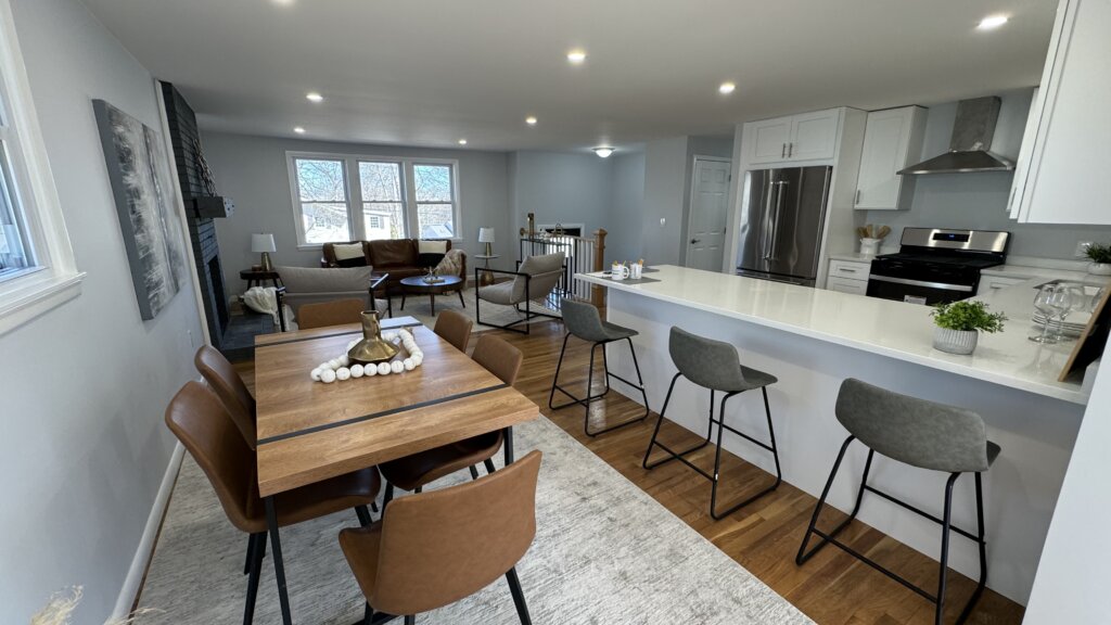 Cost to paint kitchen cabinets in Brookline, MA