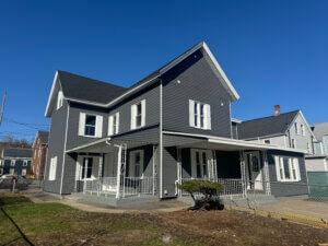 Cedar siding vs Vinyl