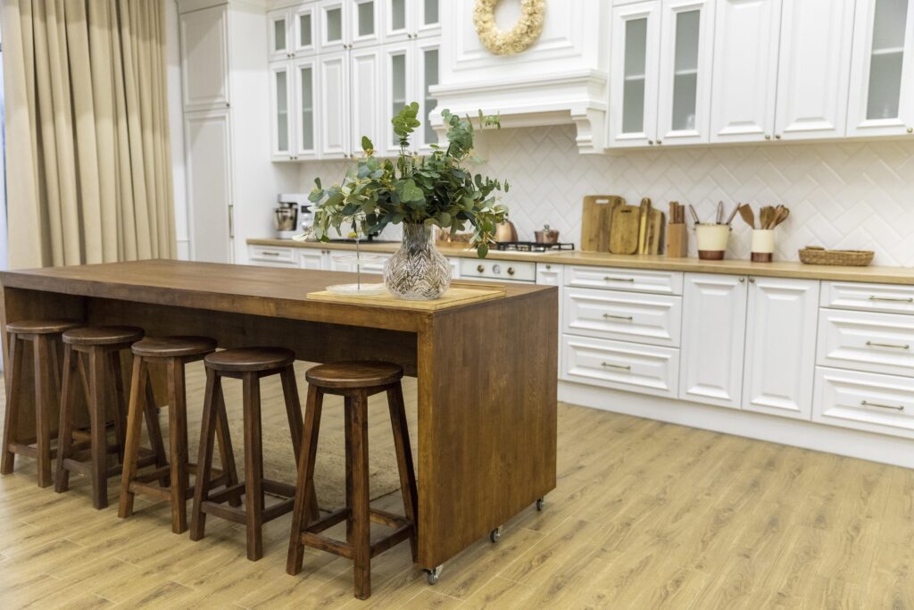 How to Choose the Right Kitchen Island Size